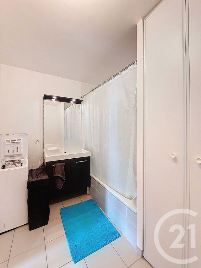 Appartement F2 à vendre - 2 pièces - 43.75 m2 - CLERMONT FERRAND - 63 - AUVERGNE - Century 21 Stéphane Roume Immobilier