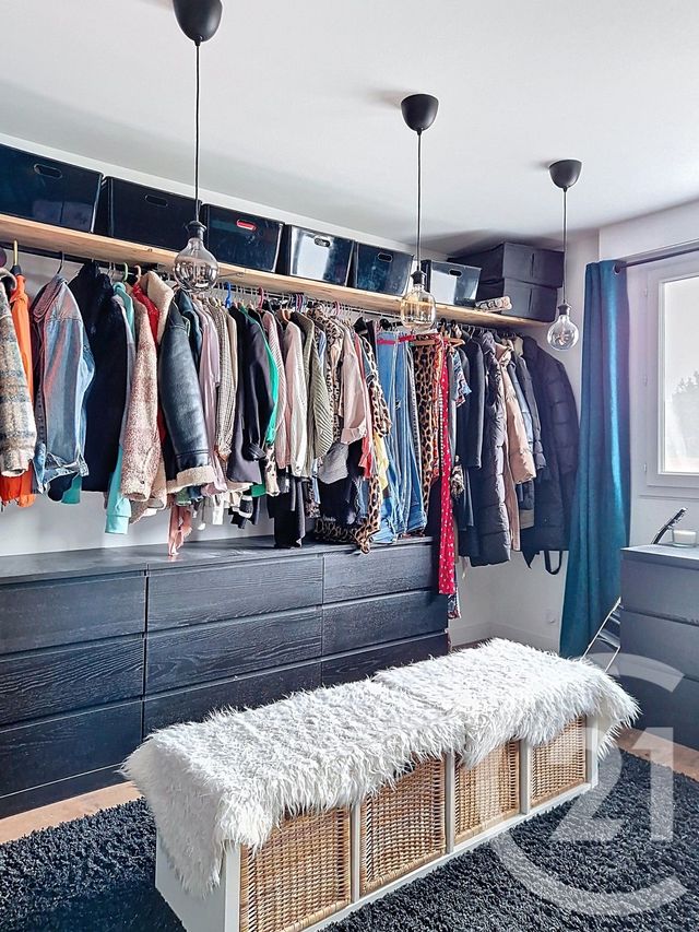 Appartement à vendre - 4 pièces - 93.8 m2 - CLERMONT FERRAND - 63 - AUVERGNE - Century 21 Stéphane Roume Immobilier