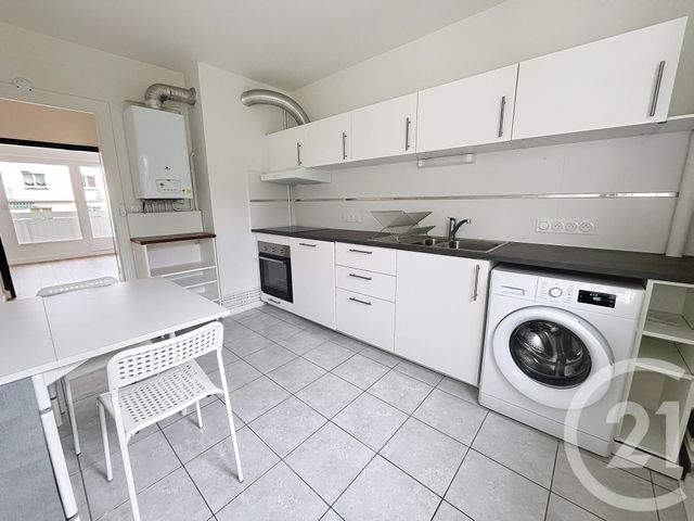 Appartement F3 à louer - 3 pièces - 64.22 m2 - CLERMONT FERRAND - 63 - AUVERGNE - Century 21 Stéphane Roume Immobilier