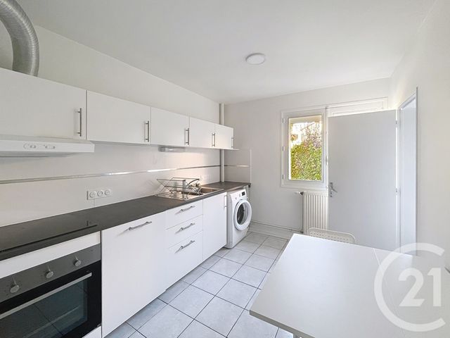 Appartement F3 à louer - 3 pièces - 64.22 m2 - CLERMONT FERRAND - 63 - AUVERGNE - Century 21 Stéphane Roume Immobilier