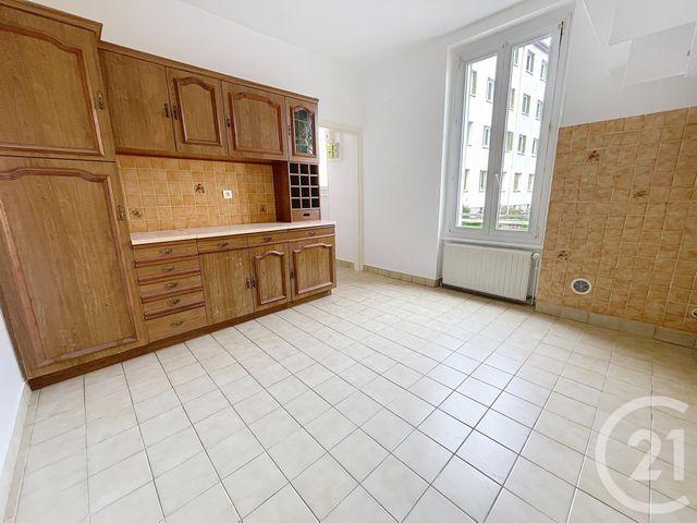 Appartement F3 à louer - 3 pièces - 67.01 m2 - CLERMONT FERRAND - 63 - AUVERGNE - Century 21 Stéphane Roume Immobilier