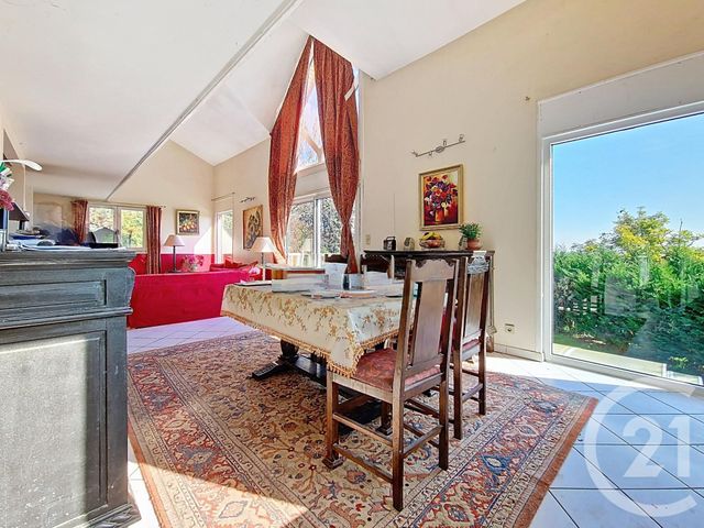 maison à vendre - 7 pièces - 155.15 m2 - CHAMALIERES - 63 - AUVERGNE - Century 21 Stéphane Roume Immobilier