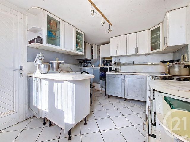 maison à vendre - 7 pièces - 155.15 m2 - CHAMALIERES - 63 - AUVERGNE - Century 21 Stéphane Roume Immobilier