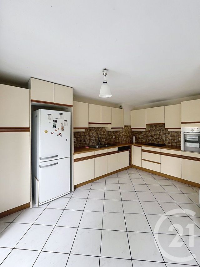 Appartement Duplex à louer - 3 pièces - 88.78 m2 - CLERMONT FERRAND - 63 - AUVERGNE - Century 21 Stéphane Roume Immobilier