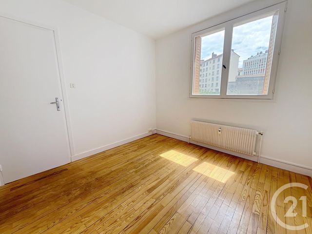 Appartement F2 à louer - 2 pièces - 38.71 m2 - CLERMONT FERRAND - 63 - AUVERGNE - Century 21 Stéphane Roume Immobilier