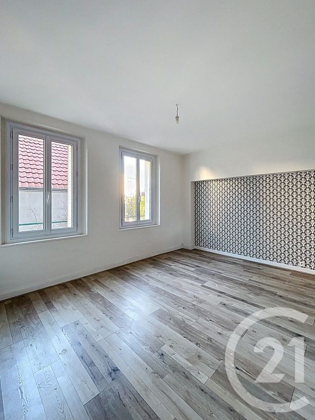 Appartement F4 à vendre - 4 pièces - 100.63 m2 - CLERMONT FERRAND - 63 - AUVERGNE - Century 21 Stéphane Roume Immobilier