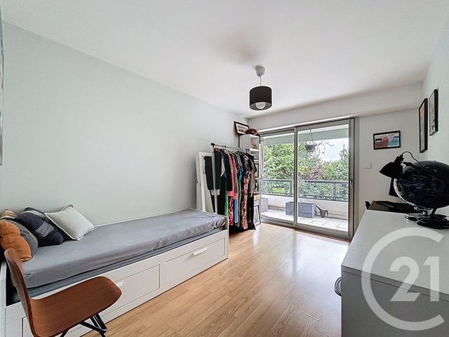 Afficher la photo en grand Appartement F4 à vendre - 4 pièces - 84.19 m2 - CLERMONT FERRAND - 63 - AUVERGNE - Century 21 Stéphane Roume Immobilier