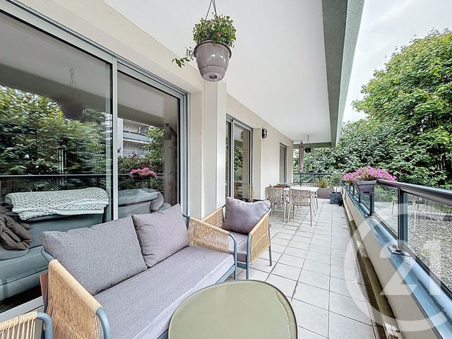 Afficher la photo en grand Appartement F4 à vendre - 4 pièces - 84.19 m2 - CLERMONT FERRAND - 63 - AUVERGNE - Century 21 Stéphane Roume Immobilier