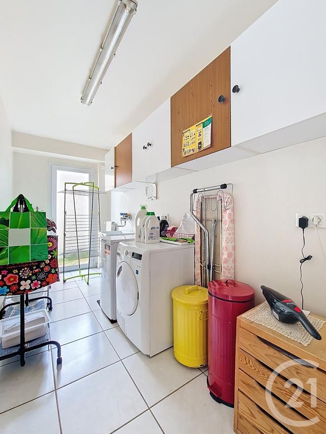 Afficher la photo en grand maison à vendre - 8 pièces - 165.66 m2 - CEYRAT - 63 - AUVERGNE - Century 21 Stéphane Roume Immobilier