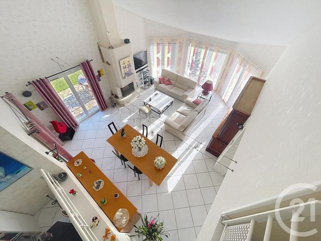 Afficher la photo en grand maison à vendre - 8 pièces - 165.66 m2 - CEYRAT - 63 - AUVERGNE - Century 21 Stéphane Roume Immobilier