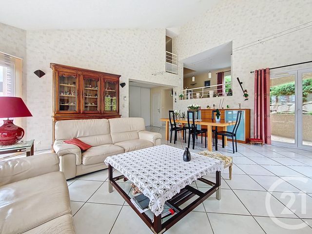 Afficher la photo en grand maison à vendre - 8 pièces - 165.66 m2 - CEYRAT - 63 - AUVERGNE - Century 21 Stéphane Roume Immobilier