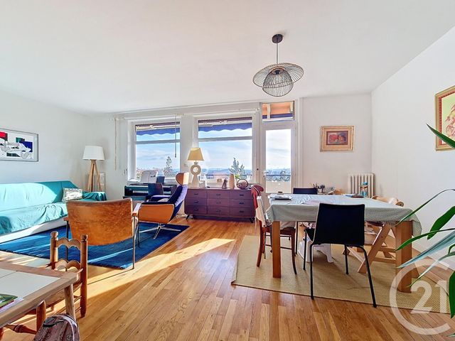 Appartement T4 à vendre - 4 pièces - 98.49 m2 - CHAMALIERES - 63 - AUVERGNE - Century 21 Stéphane Roume Immobilier