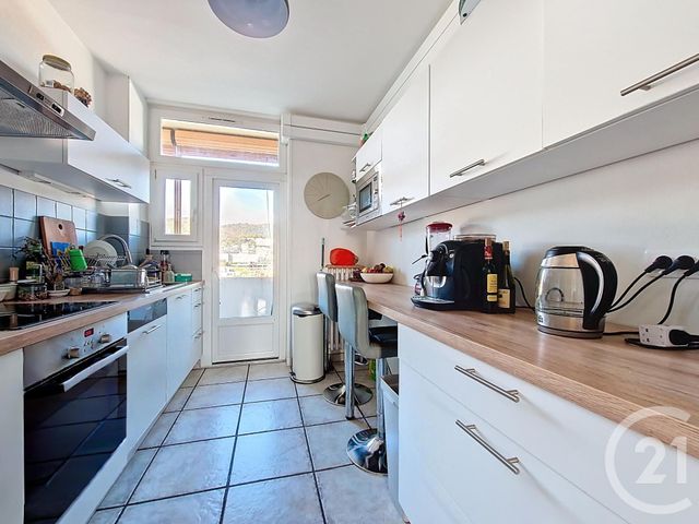 Appartement T4 à vendre - 4 pièces - 98.49 m2 - CHAMALIERES - 63 - AUVERGNE - Century 21 Stéphane Roume Immobilier