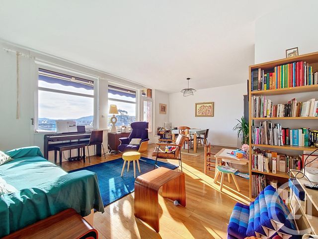 Appartement T4 à vendre - 4 pièces - 98.49 m2 - CHAMALIERES - 63 - AUVERGNE - Century 21 Stéphane Roume Immobilier