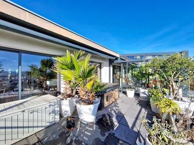 Appartement T5 à vendre - 5 pièces - 212.0 m2 - CLERMONT FERRAND - 63 - AUVERGNE - Century 21 Stéphane Roume Immobilier