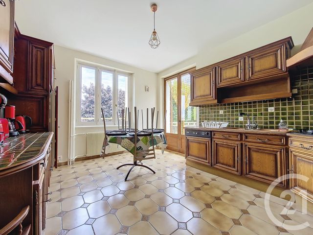 maison à vendre - 9 pièces - 197.85 m2 - ROMAGNAT - 63 - AUVERGNE - Century 21 Stéphane Roume Immobilier