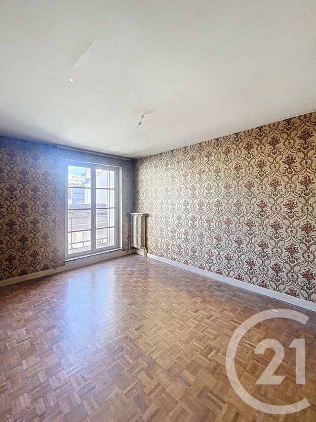 Appartement T4 à vendre - 4 pièces - 84.0 m2 - CLERMONT FERRAND - 63 - AUVERGNE - Century 21 Stéphane Roume Immobilier