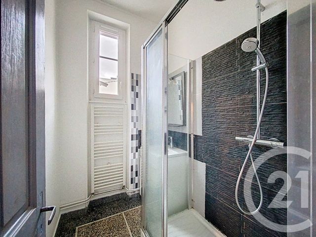 Appartement F2 à louer - 2 pièces - 45.3 m2 - CLERMONT FERRAND - 63 - AUVERGNE - Century 21 Stéphane Roume Immobilier