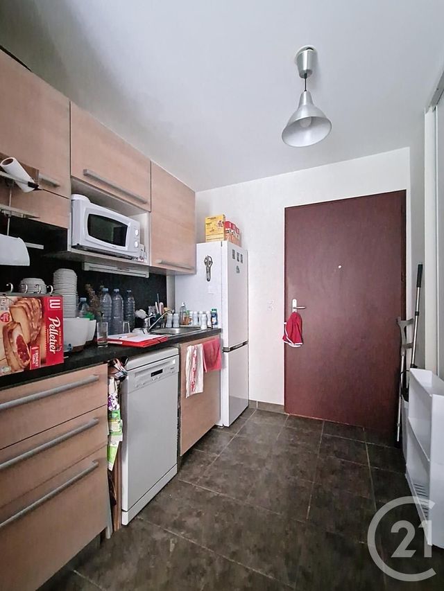 Appartement T1 à vendre - 1 pièce - 30.71 m2 - CLERMONT FERRAND - 63 - AUVERGNE - Century 21 Stéphane Roume Immobilier