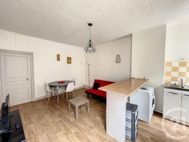 Appartement F2 à louer - 2 pièces - 39.3 m2 - CLERMONT FERRAND - 63 - AUVERGNE - Century 21 Stéphane Roume Immobilier