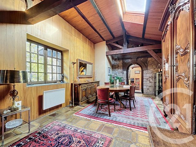 maison à vendre - 8 pièces - 300.0 m2 - ORCINES - 63 - AUVERGNE - Century 21 Stéphane Roume Immobilier