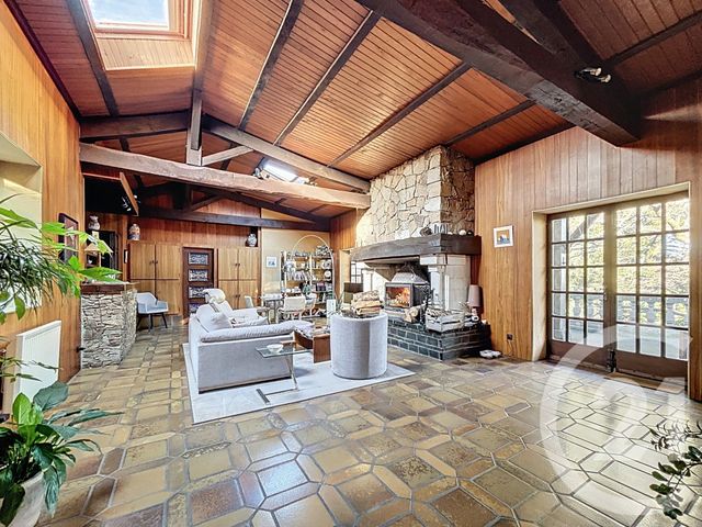 maison à vendre - 8 pièces - 300.0 m2 - ORCINES - 63 - AUVERGNE - Century 21 Stéphane Roume Immobilier