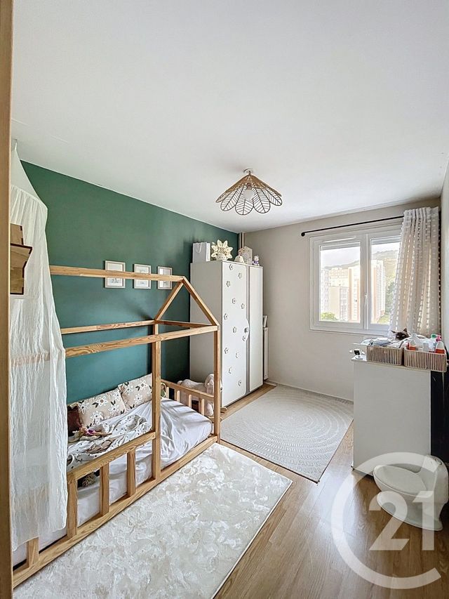 Appartement F4 à vendre - 4 pièces - 90.12 m2 - CLERMONT FERRAND - 63 - AUVERGNE - Century 21 Stéphane Roume Immobilier