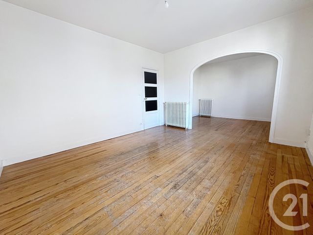 maison à louer - 5 pièces - 123.79 m2 - CLERMONT FERRAND - 63 - AUVERGNE - Century 21 Stéphane Roume Immobilier