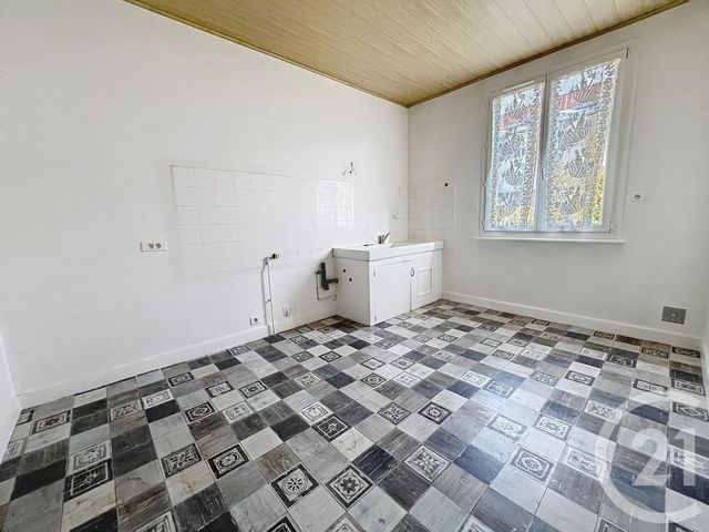 maison à louer - 5 pièces - 123.79 m2 - CLERMONT FERRAND - 63 - AUVERGNE - Century 21 Stéphane Roume Immobilier