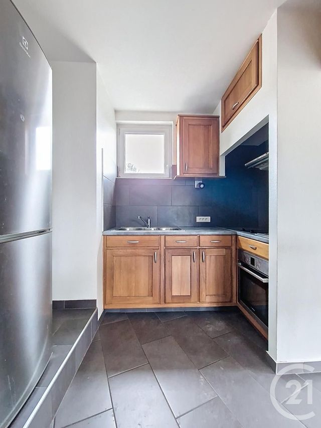 Appartement T4 à vendre - 4 pièces - 106.98 m2 - CLERMONT FERRAND - 63 - AUVERGNE - Century 21 Stéphane Roume Immobilier