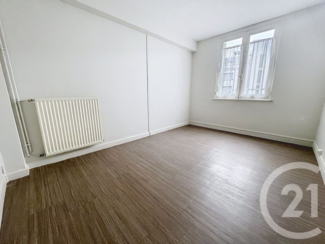 Appartement F2 à louer - 2 pièces - 44.23 m2 - CLERMONT FERRAND - 63 - AUVERGNE - Century 21 Stéphane Roume Immobilier