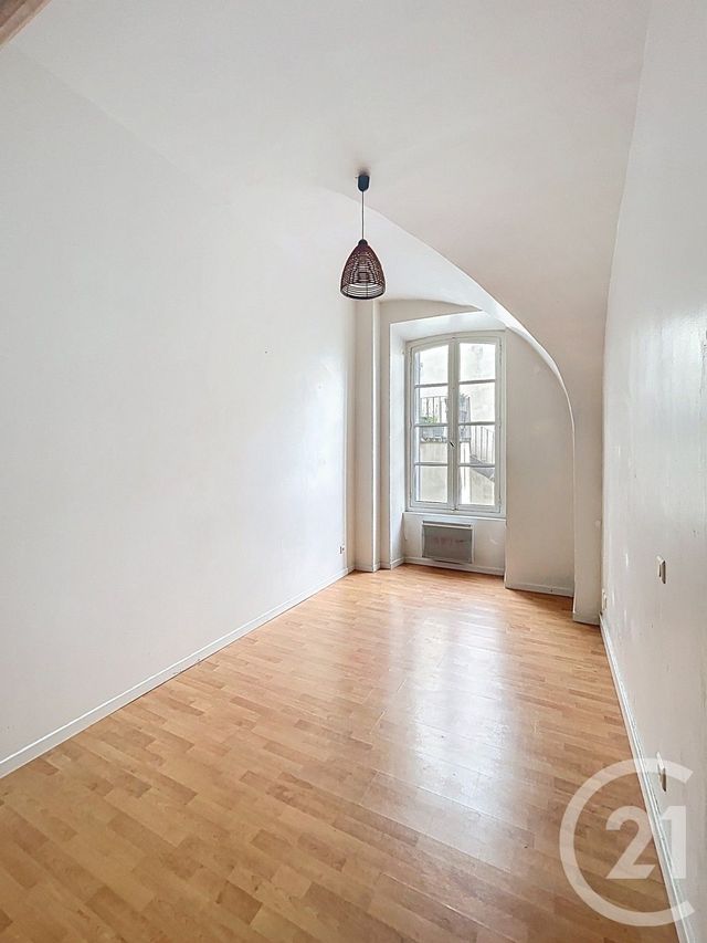 Appartement F3 à vendre - 3 pièces - 44.22 m2 - CLERMONT FERRAND - 63 - AUVERGNE - Century 21 Stéphane Roume Immobilier