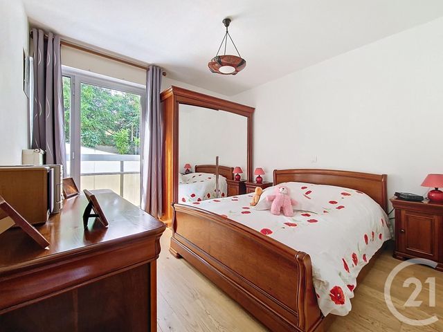 Appartement T4 à vendre - 4 pièces - 91.11 m2 - CHAMALIERES - 63 - AUVERGNE - Century 21 Stéphane Roume Immobilier