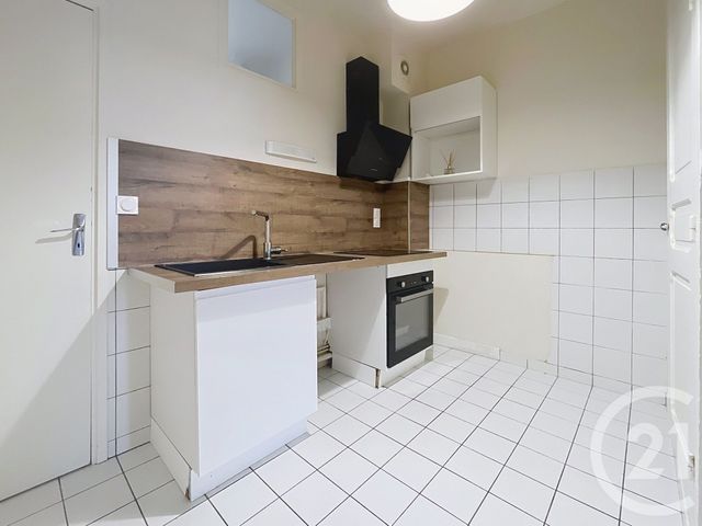 Appartement F3 à louer - 3 pièces - 55.0 m2 - CLERMONT FERRAND - 63 - AUVERGNE - Century 21 Stéphane Roume Immobilier