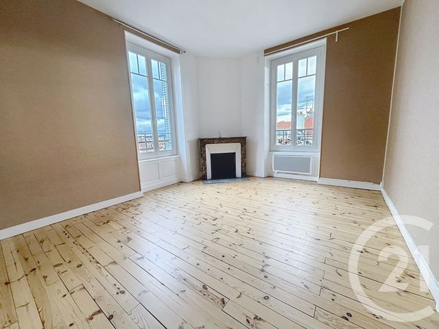 Appartement F3 à louer - 3 pièces - 55.0 m2 - CLERMONT FERRAND - 63 - AUVERGNE - Century 21 Stéphane Roume Immobilier