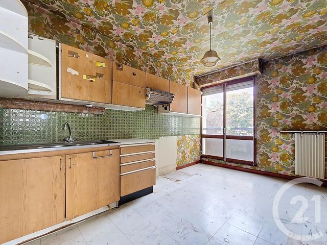 Appartement T5 à vendre - 5 pièces - 99.05 m2 - CLERMONT FERRAND - 63 - AUVERGNE - Century 21 Stéphane Roume Immobilier