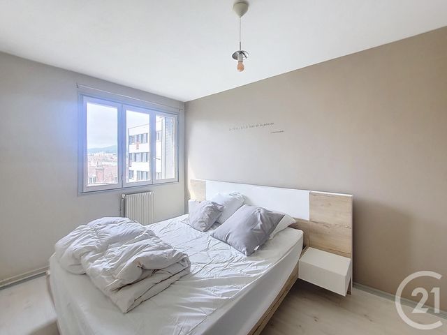 Appartement F2 à louer - 2 pièces - 51.78 m2 - CLERMONT FERRAND - 63 - AUVERGNE - Century 21 Stéphane Roume Immobilier