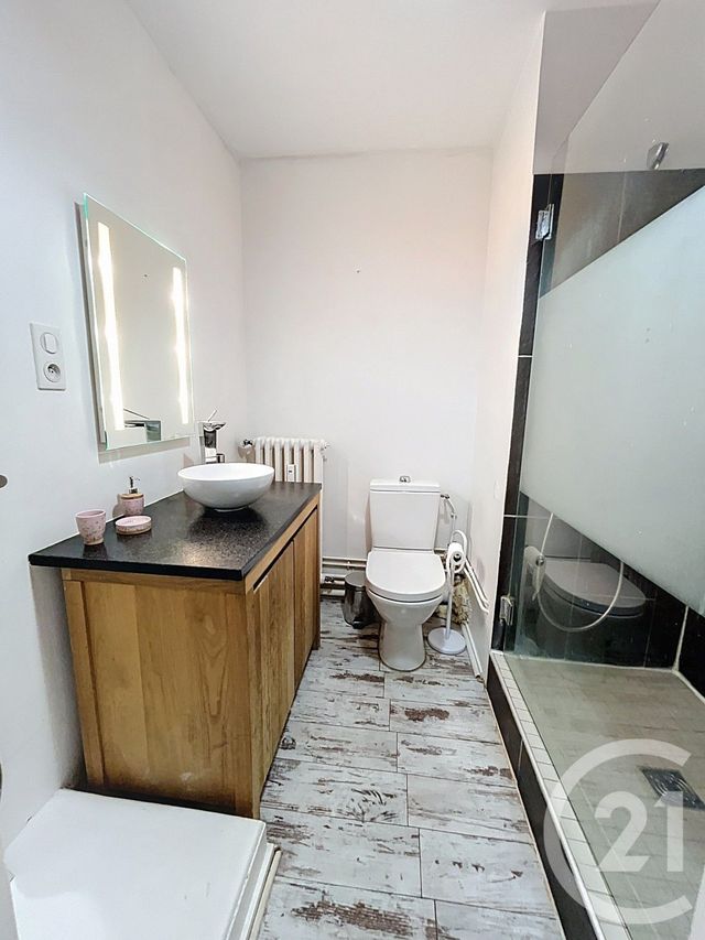 Appartement F1 à louer - 1 pièce - 32.43 m2 - CLERMONT FERRAND - 63 - AUVERGNE - Century 21 Stéphane Roume Immobilier