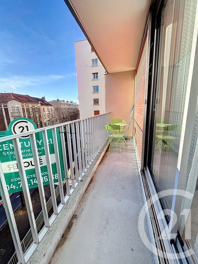 Appartement F1 à louer - 1 pièce - 32.43 m2 - CLERMONT FERRAND - 63 - AUVERGNE - Century 21 Stéphane Roume Immobilier