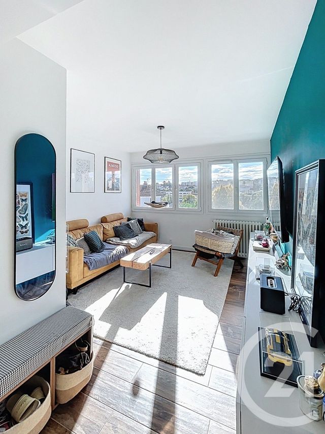 Appartement F3 à vendre - 3 pièces - 52.25 m2 - CLERMONT FERRAND - 63 - AUVERGNE - Century 21 Stéphane Roume Immobilier