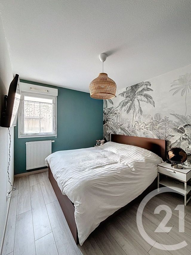 Appartement F5 à vendre - 5 pièces - 91.97 m2 - CLERMONT FERRAND - 63 - AUVERGNE - Century 21 Stéphane Roume Immobilier