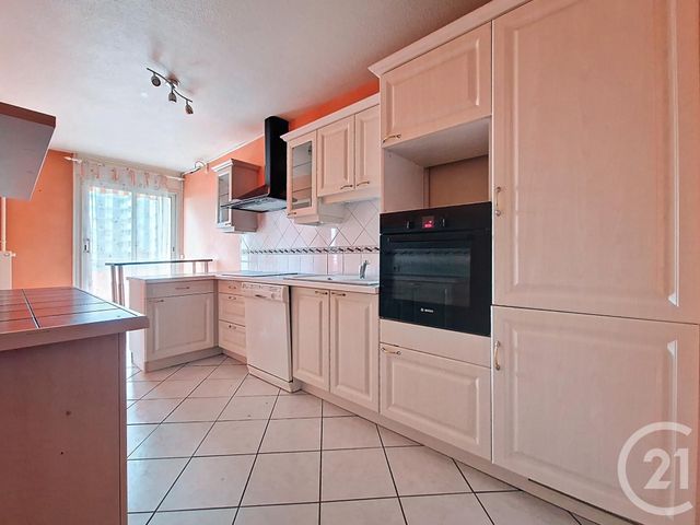 Appartement T4 à vendre - 4 pièces - 76.52 m2 - CLERMONT FERRAND - 63 - AUVERGNE - Century 21 Stéphane Roume Immobilier