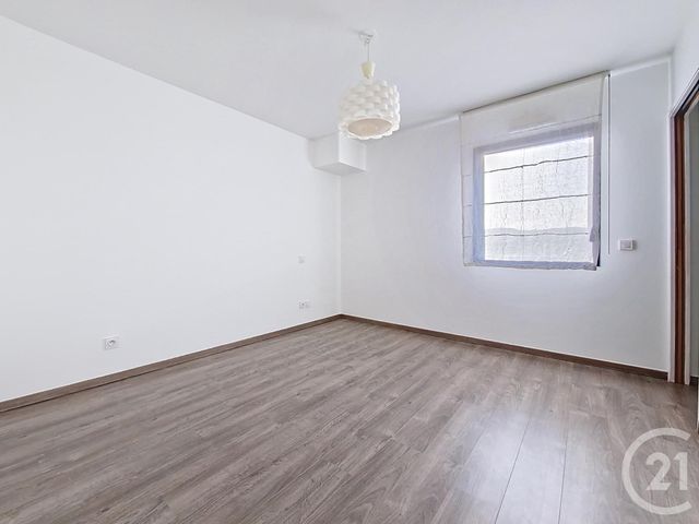 Appartement T5 à vendre - 5 pièces - 106.35 m2 - CLERMONT FERRAND - 63 - AUVERGNE - Century 21 Stéphane Roume Immobilier