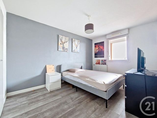 Appartement T2 à vendre - 2 pièces - 40.52 m2 - CLERMONT FERRAND - 63 - AUVERGNE - Century 21 Stéphane Roume Immobilier