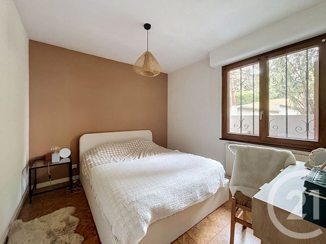 Appartement F3 à vendre - 3 pièces - 56.24 m2 - CLERMONT FERRAND - 63 - AUVERGNE - Century 21 Stéphane Roume Immobilier