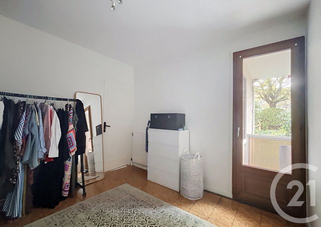 Appartement F3 à vendre - 3 pièces - 56.24 m2 - CLERMONT FERRAND - 63 - AUVERGNE - Century 21 Stéphane Roume Immobilier