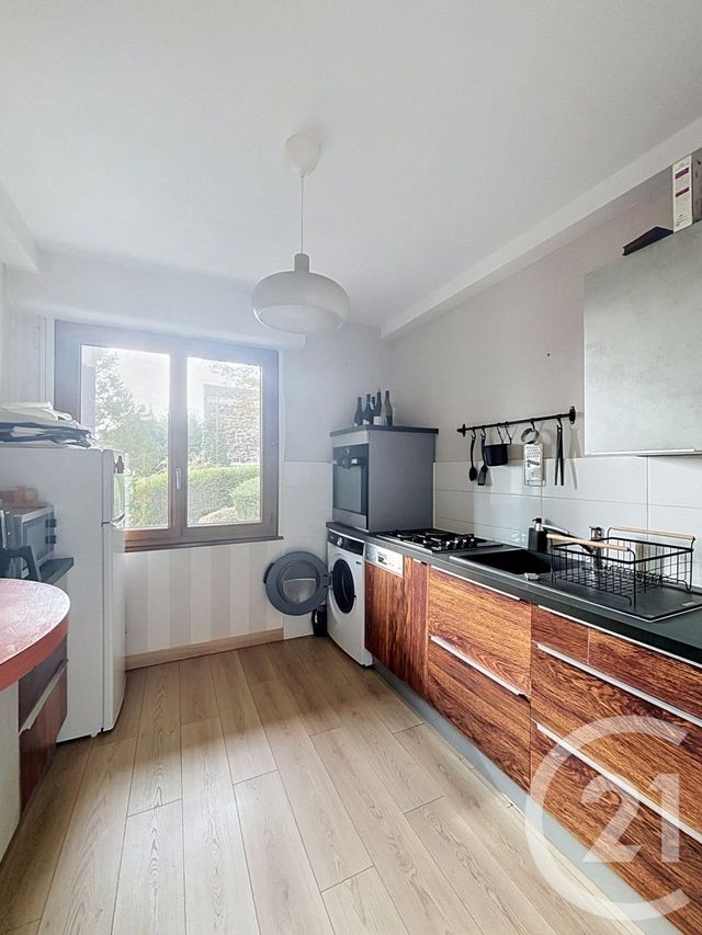 Appartement F3 à vendre - 3 pièces - 56.24 m2 - CLERMONT FERRAND - 63 - AUVERGNE - Century 21 Stéphane Roume Immobilier