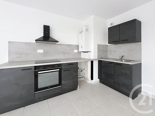 Appartement F3 à louer - 3 pièces - 67.1 m2 - CLERMONT FERRAND - 63 - AUVERGNE - Century 21 Stéphane Roume Immobilier