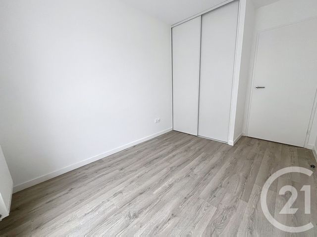 Appartement F3 à louer - 3 pièces - 67.1 m2 - CLERMONT FERRAND - 63 - AUVERGNE - Century 21 Stéphane Roume Immobilier
