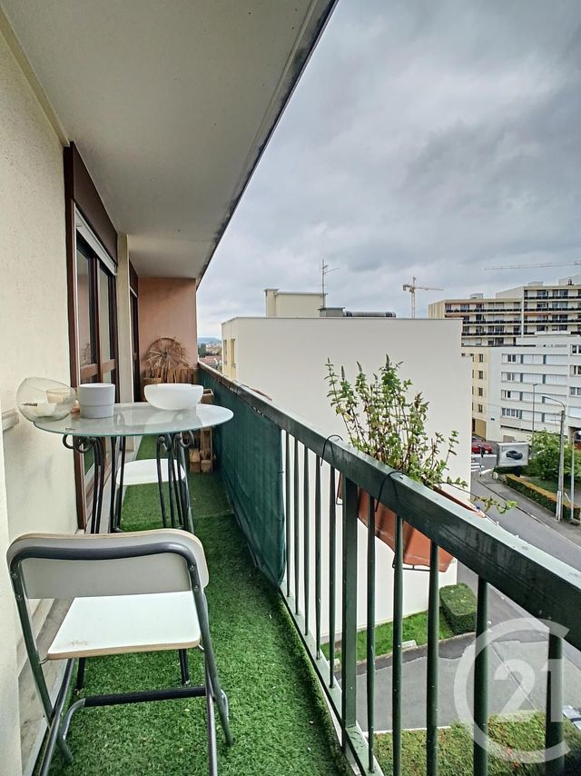 Appartement F3 à louer - 3 pièces - 77.14 m2 - CLERMONT FERRAND - 63 - AUVERGNE - Century 21 Stéphane Roume Immobilier